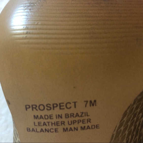 CARLOS Genuine Leather Croc Print Heels - Picture 15 of 15